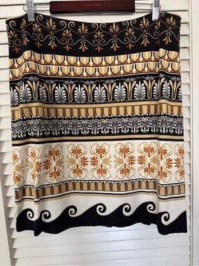 J. McLaughlin Black, Gold and Cream Ornate Border Mini Skirt